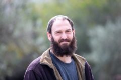דניאל ברגמן - טיפולי נשימה מעגלית והאקומי פסיכותרפיה בצפון ואונליין
